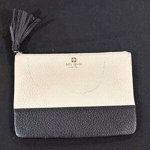Kate Spade Two-Tone Black and Cream Wristlet